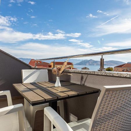 Apartments Crnekovic III Baška Eksteriør bilde
