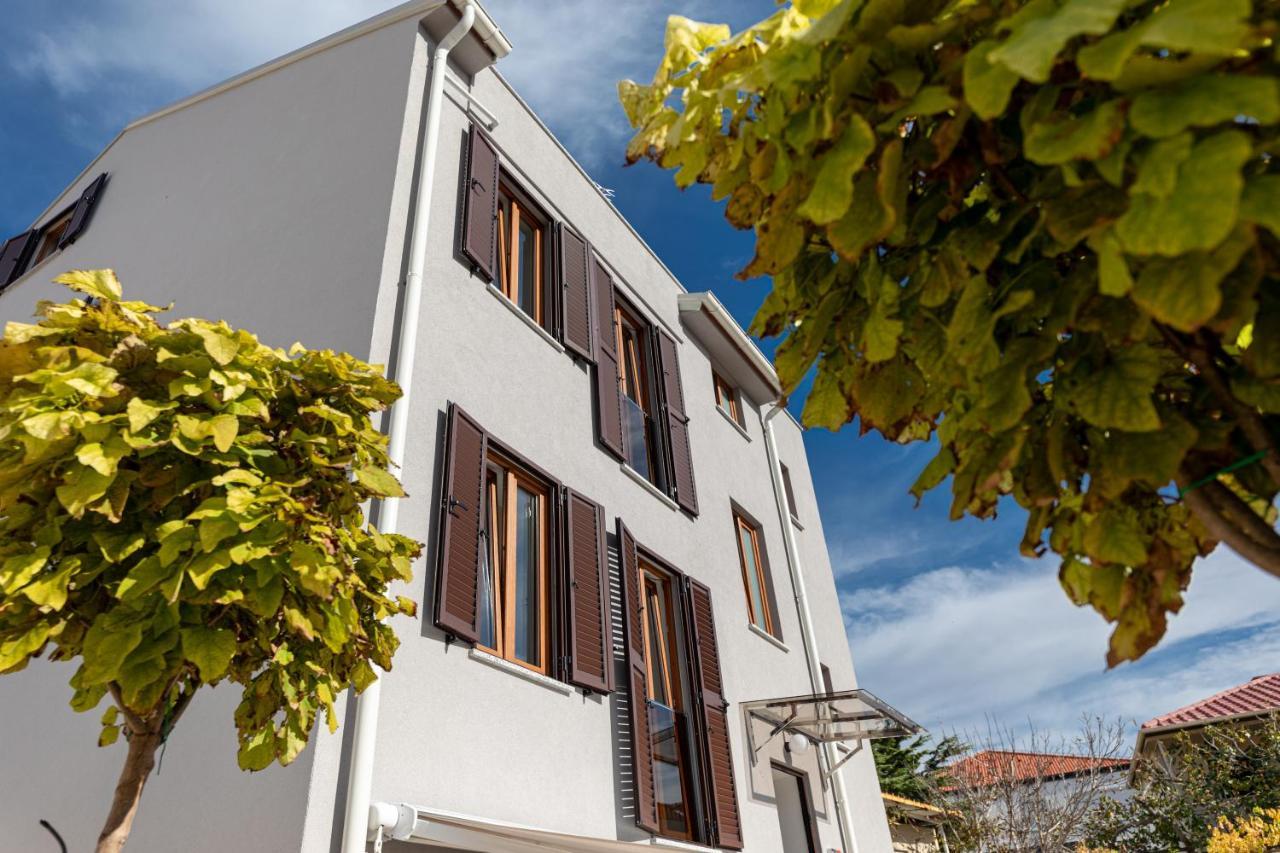 Apartments Crnekovic III Baška Eksteriør bilde