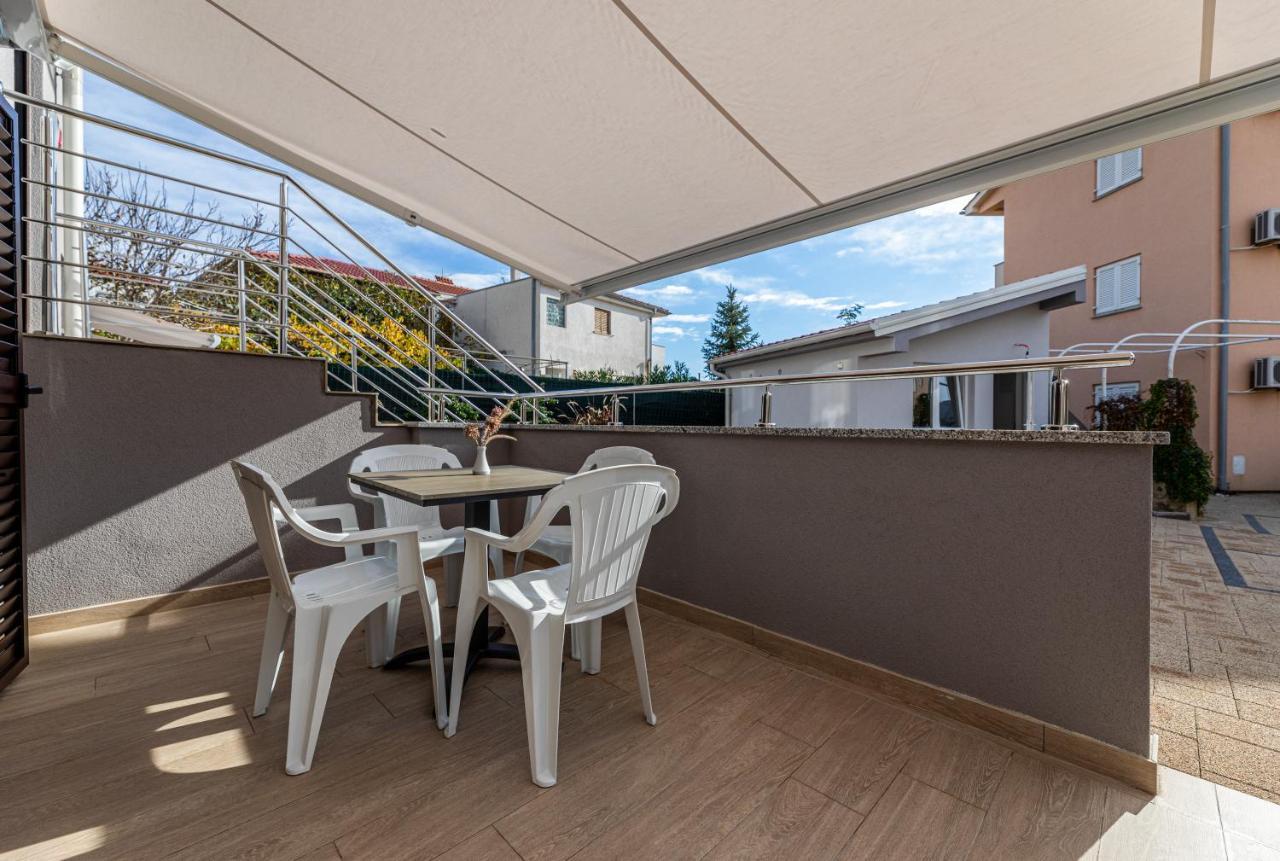 Apartments Crnekovic III Baška Eksteriør bilde