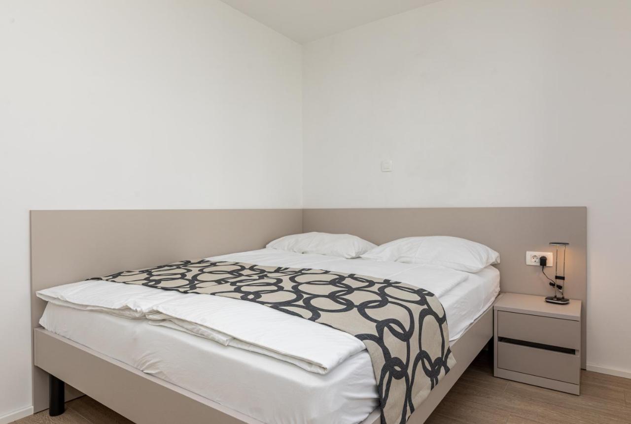 Apartments Crnekovic III Baška Eksteriør bilde
