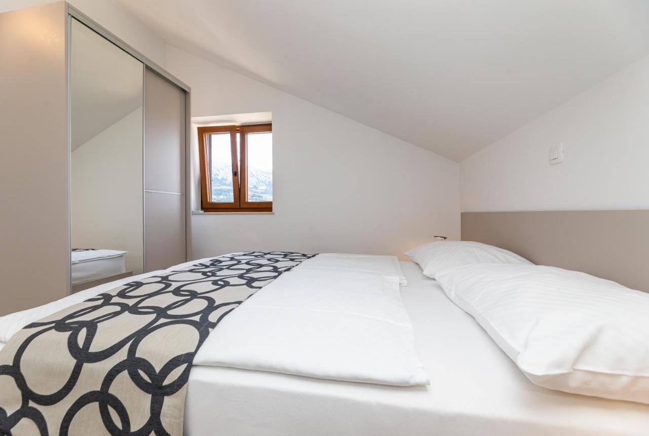 Apartments Crnekovic III Baška Eksteriør bilde