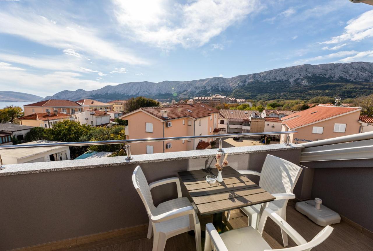 Apartments Crnekovic III Baška Eksteriør bilde